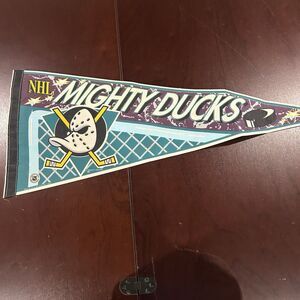 Vintage NHL Wincraft Mighty Ducks 29” Felt Pennant Flag w/ Pin